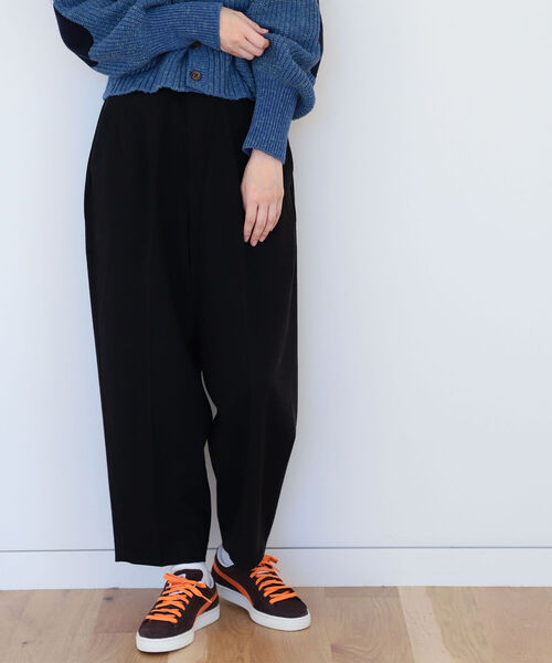BEAMS BOY(ビームスボーイ)の「BEAMS BOY / 2プリーツ テトロン レーヨン ブラッシュド パンツ(スラックス・レディース・ブラック/ベージュ・ONE SIZE)」の6枚目の写真