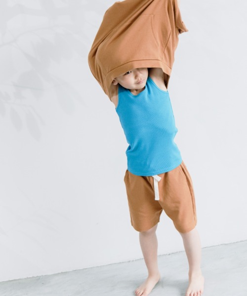 LOWRYS FARM(ローリーズファーム)の「リブタンク 261676(タンクトップ・キッズ・チャコールグレー/グレー/ピンク/ブルー/ブラック×ホワイト/グリーン系その他/グリーン/イエロー/ベージュ系その他・110cm/120cm/130cm/140cm/150cm)」の7枚目の写真