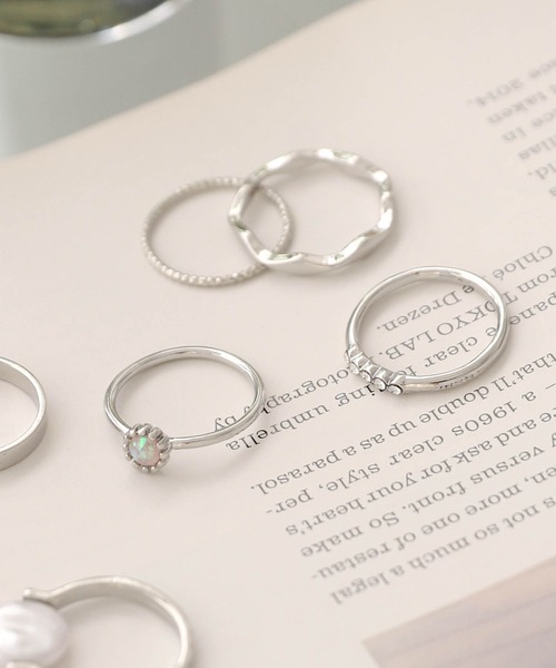 UNE MANSION（ユヌマンション）の「6種類セット指輪（リング・レディース・シルバー/ゴールド・ONE SIZE）」の7枚目の写真