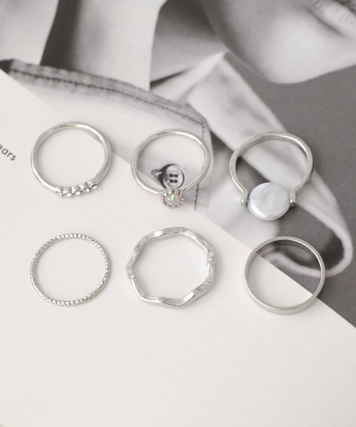 UNE MANSION（ユヌマンション）の「6種類セット指輪（リング・レディース・シルバー/ゴールド・ONE SIZE）」の8枚目の写真