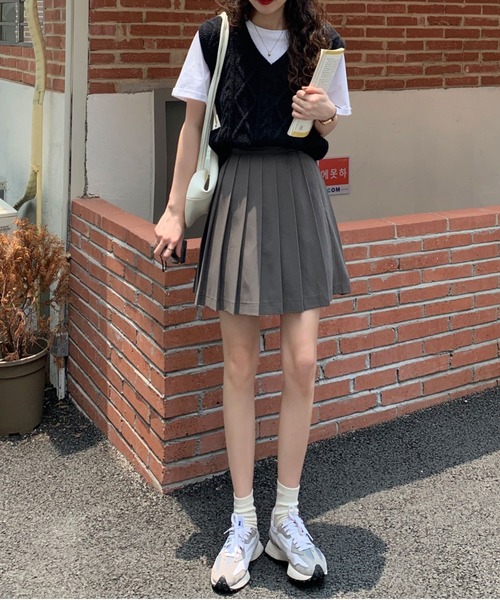 .KOM（ドットコム）の「A'GEM/9 × .kom『.kom/ドットケーオーエム』プリーツスカート（スカート・レディース・ブラック/ブラウン/グレー/アイボリー・S/M）」の21枚目の写真