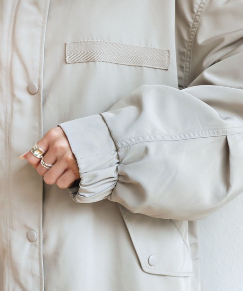 andme(アンドミー)の「スタンドカラーモッズコート(モッズコート・レディース・ブラック/アイボリー/グレイッシュベージュ/カーキ・M)」の13枚目の写真