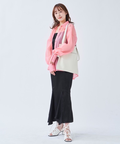 NEUNA(ヌナ)の「【大人の抜け感シアー。】ゆったりシアーカラーシャツブラウス(シャツ/ブラウス・レディース・ホワイト/ピンク/オレンジ/ブラック・FREE)」の13枚目の写真