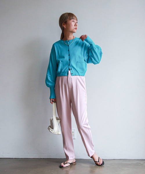 feepur（フェピュール）の「テーパードカラータックパンツ（スラックス・レディース・ブラック/パープル/グレー/ピンク/イエロー/アイボリー・SMALL/MEDIUM）」の21枚目の写真