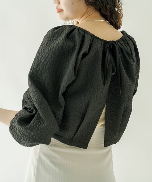 mystic（ミスティック）の「エンボスパフブラウス（シャツ/ブラウス・レディース・ブラック/オフホワイト/オリーブ・FREE）」の15枚目の写真