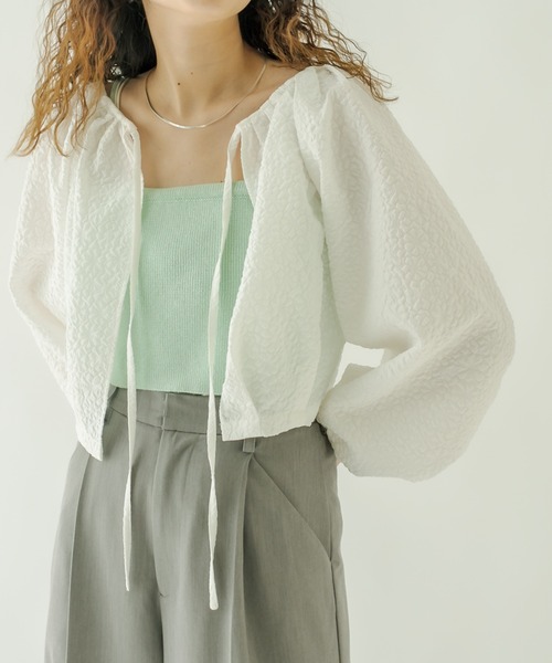 mystic（ミスティック）の「エンボスパフブラウス（シャツ/ブラウス・レディース・ブラック/オフホワイト/オリーブ・FREE）」の10枚目の写真