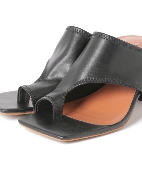 LOWRYS FARM（ローリーズファーム）の「トングヒールサンダル　260875（サンダル・レディース・ブラック/アイボリー・MEDIUM/LARGE）」の6枚目の写真