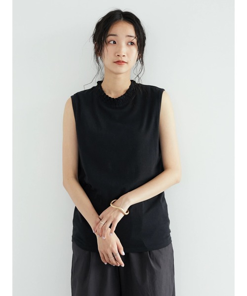 CRAFT STANDARD BOUTIQUE（クラフトスタンダードブティック）の「衿シャーリングタンクトップ　＊◆（タンクトップ・レディース・ブラック/オフホワイト・FREE）」の7枚目の写真