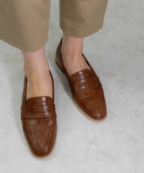 alala(アララ)の「コインローファー(ローファー・レディース・パイソン/ベージュ/キャメル/グリーン系その他/ベージュ系その他/ブラウン系その他/ブラック・LL/L/S/M)」の3枚目の写真