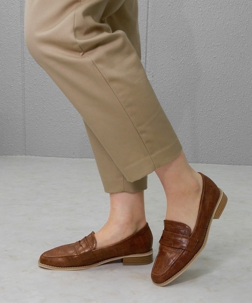 alala(アララ)の「コインローファー(ローファー・レディース・パイソン/ベージュ/キャメル/グリーン系その他/ベージュ系その他/ブラウン系その他/ブラック・LL/L/S/M)」の8枚目の写真