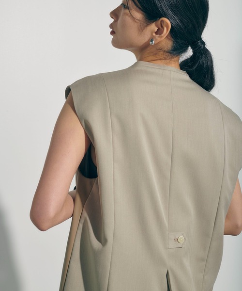 PUBLIC TOKYO（パブリックトウキョウ）の「ヘリンボーンプルオーバージレ（ベスト・レディース・ベージュ/グレー・FREE）」の16枚目の写真