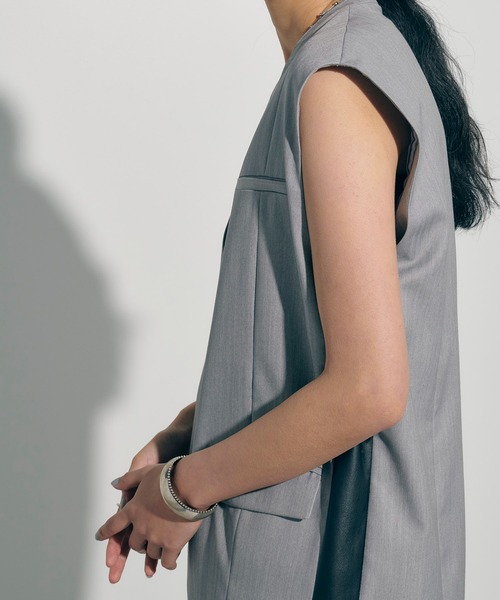 PUBLIC TOKYO（パブリックトウキョウ）の「ヘリンボーンプルオーバージレ（ベスト・レディース・ベージュ/グレー・FREE）」の8枚目の写真