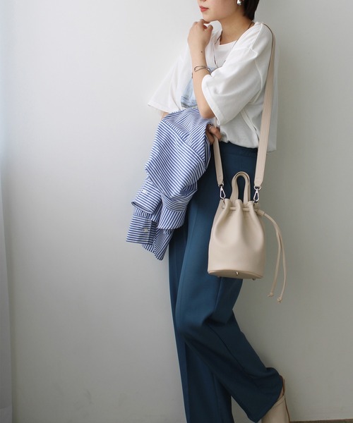 GeeRA（ジーラ）の「巾着ミニ2WAYバッグ（ハンドバッグ・レディース・ブラック/オレンジ/アイボリー/サンドグレー・FREE）」の5枚目の写真