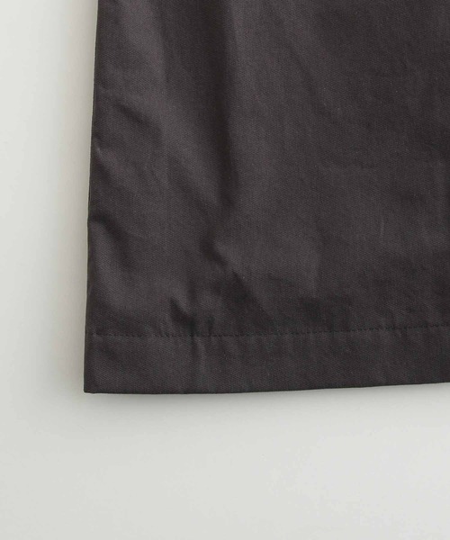 ADAM ET ROPE'（アダムエロペ）の「オーバーサイズ ミドル丈 ホスピタルコート/イージーケア/ユニセックス（ステンカラーコート・メンズ・チャコールグレー/カーキ・M/L）」の5枚目の写真