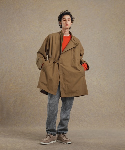 ADAM ET ROPE'（アダムエロペ）の「オーバーサイズ ミドル丈 ホスピタルコート/イージーケア/ユニセックス（ステンカラーコート・メンズ・チャコールグレー/カーキ・M/L）」の19枚目の写真