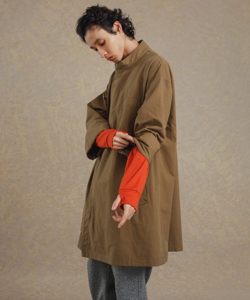 ADAM ET ROPE'（アダムエロペ）の「オーバーサイズ ミドル丈 ホスピタルコート/イージーケア/ユニセックス（ステンカラーコート・メンズ・チャコールグレー/カーキ・M/L）」の8枚目の写真