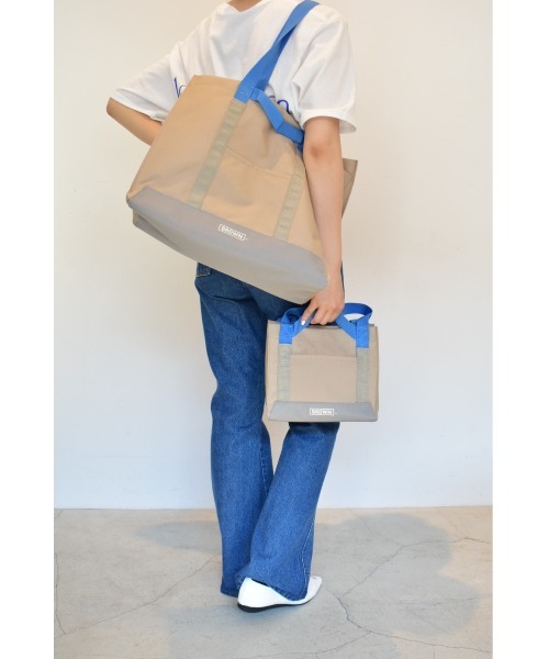 THEATRE PRODUCTS（シアタープロダクツ）の「リサイクルボトルスクエアトートバッグ-S-（ショルダーバッグ・レディース・ブラウン/ベージュ/カーキ・FREE）」の20枚目の写真