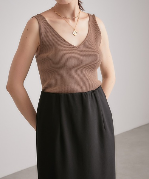 COLLAGE GALLARDAGALANTE(コラージュガリャルダガランテ)の「【OT】ヘルシーさをUPさせる/ニットタンク/手洗い可(タンクトップ・レディース・ブラック/ベージュ/パープル・FREE)」の15枚目の写真