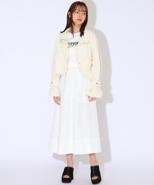 REDYAZEL(レディアゼル)の「ハイウエストサイドボタンフレアスカート(スカート・レディース・ブルー/オフホワイト/ベージュ/ネイビー・SMALL/MEDIUM)」の8枚目の写真