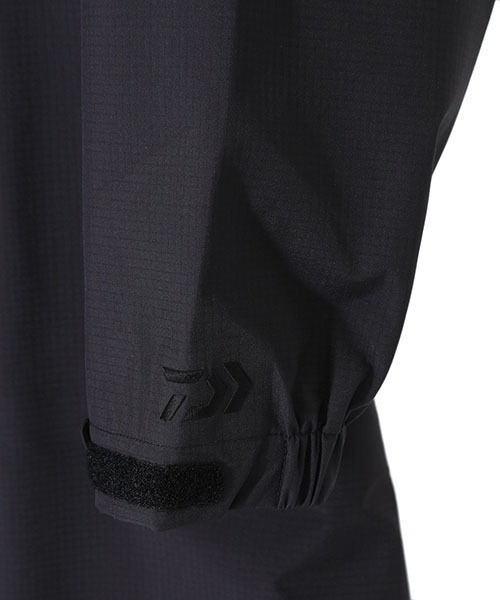 DAIWA（ダイワ）の「DAIWA LIFESTYLE / ダイワライフスタイル：Angler's 3Layer Poncho：DR-3022EX[STD]（テーラードジャケット・メンズ・ブラック・L/XL）」の10枚目の写真