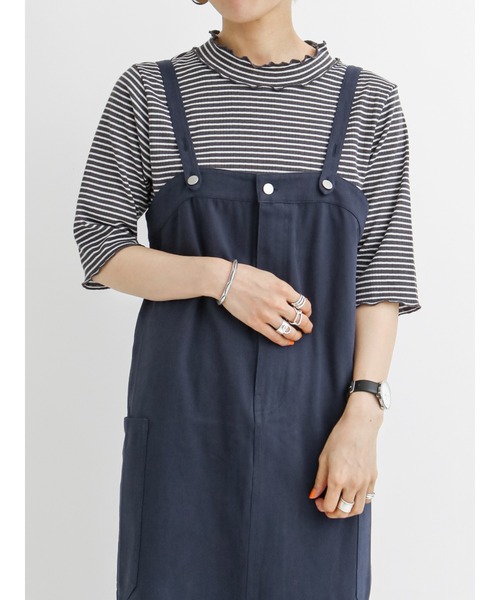 Samansa Mos2 blue(サマンサモスモスブルー)の「リブハイネックTシャツ(Tシャツ/カットソー・レディース・ブラウン/オフホワイト/マスタード/ライトベージュ/チャコール・MEDIUM/LARGE)」の2枚目の写真