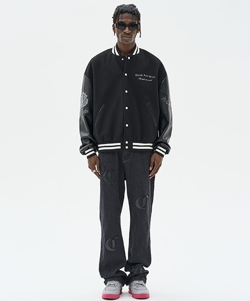 10128NIKE コービー・ブライアント スタジャン