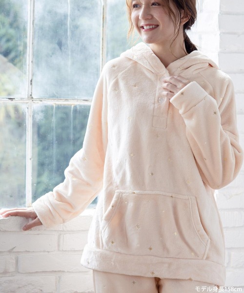 fran de lingerie（フランデランジェリー）の「もこもこ フリースプルパーカー上下セット レディース パジャマ ふわふわ 部屋着 かわいい あったか（ルームウェア/パジャマ・レディース・グレイッシュベージュ/オフホワイト/ライトブラウン/ワインレッド/コーラルピンク/ホワイト/ライトグレー/ダークブルー/オレンジ/モカ・M-L）」の16枚目の写真