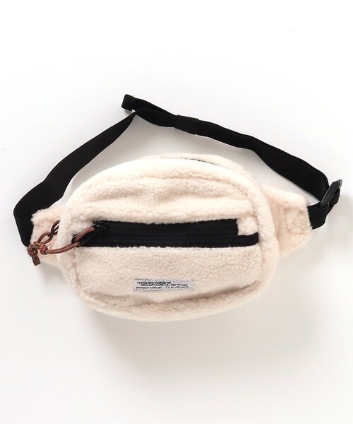 BREEZE（ブリーズ）の「ボアショルダーポーチ（ボディバッグ/ウエストポーチ・キッズ・レッド/アイボリー・FREE）」の4枚目の写真