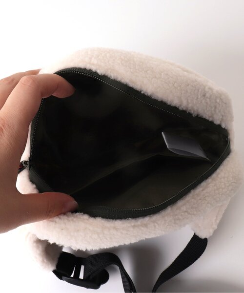 BREEZE（ブリーズ）の「ボアショルダーポーチ（ボディバッグ/ウエストポーチ・キッズ・レッド/アイボリー・FREE）」の7枚目の写真