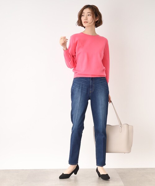 grove（グローブ）の「◆【ヒルナンデスで紹介】フェミニンさんにおすすめ!テーパードシルエットのデニムパンツ!!（デニムパンツ・レディース・ネイビー/ブルー/アイボリー・02/03/01/05/04）」の13枚目の写真