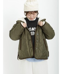 リバーシブルフードブルゾン