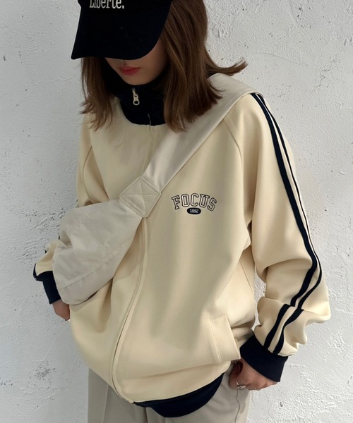 apres jour mignon（アプレジュールミニョン）の「トラックジャケット