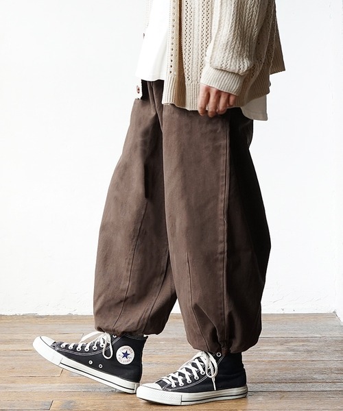 MinoriTY（マイノリティ）の「【MinoriTY】極太ワイドバルーンパンツ 極太デニムパンツ バギーパンツ イージーパンツ メンズ（デニムパンツ・メンズ・ブラウン/オフホワイト/ブラック/ライトブラック/ケミカルウォッシュ・M/L）」の16枚目の写真