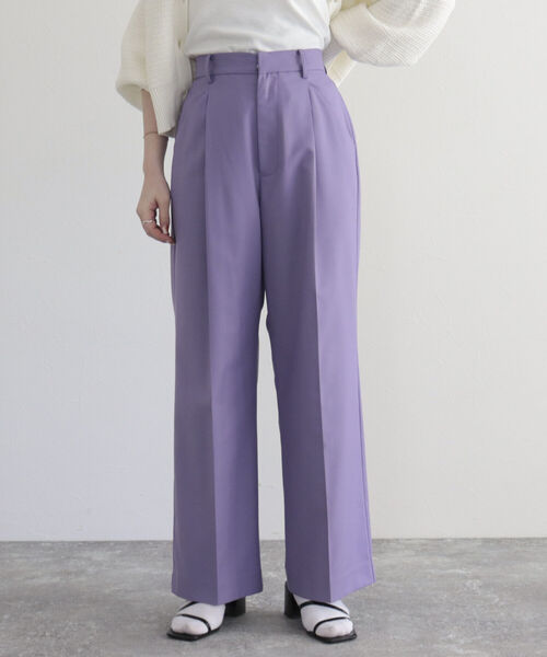 fredy emue（フレディエミュ）の「スラックスセンタープレスパンツ（スラックス・レディース・ライトグレー/ブラック/ベージュ/ラベンダー・36/38）」の15枚目の写真