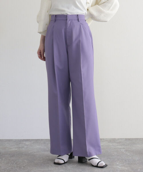 fredy emue（フレディエミュ）の「スラックスセンタープレスパンツ（スラックス・レディース・ライトグレー/ブラック/ベージュ/ラベンダー・36/38）」の5枚目の写真