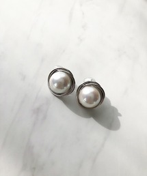 メタルパールモチーフイヤリング