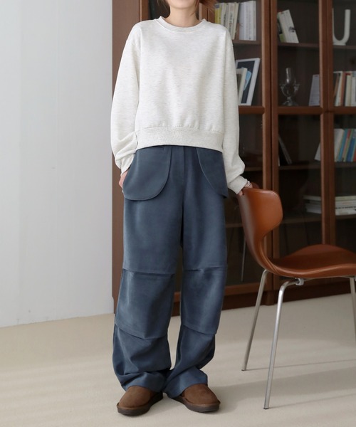 UNE MANSION（ユヌマンション）の「デイリーシンプルラウンドネッククロップドトレーナー（スウェット・レディース・ブラック/ネイビー/スカイブルー/グレー/イエロー/ミント/パープル/オートミール/ピンク・FREE）」の10枚目の写真