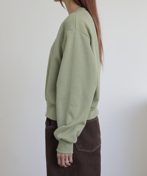 UNE MANSION（ユヌマンション）の「デイリーシンプルラウンドネッククロップドトレーナー（スウェット・レディース・ブラック/ネイビー/スカイブルー/グレー/イエロー/ミント/パープル/オートミール/ピンク・FREE）」の19枚目の写真