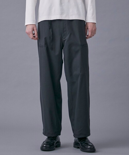 PUBLIC TOKYO（パブリックトウキョウ）の「撥水ストレッチジョガーパンツ（その他パンツ・メンズ・ブラック/ベージュ・1/2）」の3枚目の写真