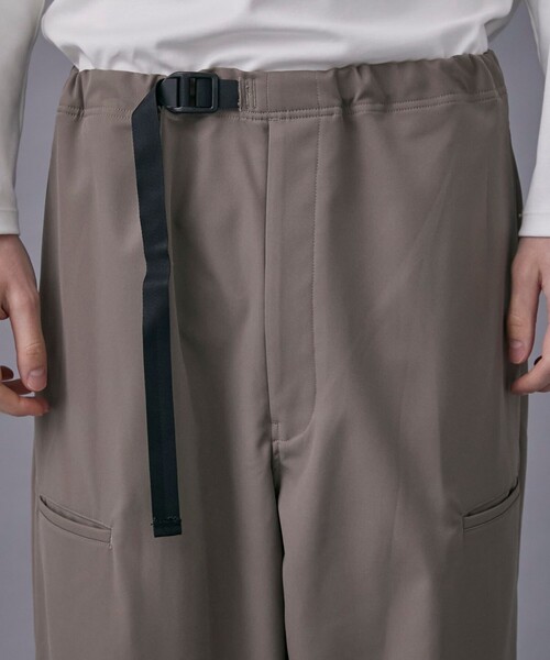 PUBLIC TOKYO（パブリックトウキョウ）の「撥水ストレッチジョガーパンツ（その他パンツ・メンズ・ブラック/ベージュ・1/2）」の14枚目の写真