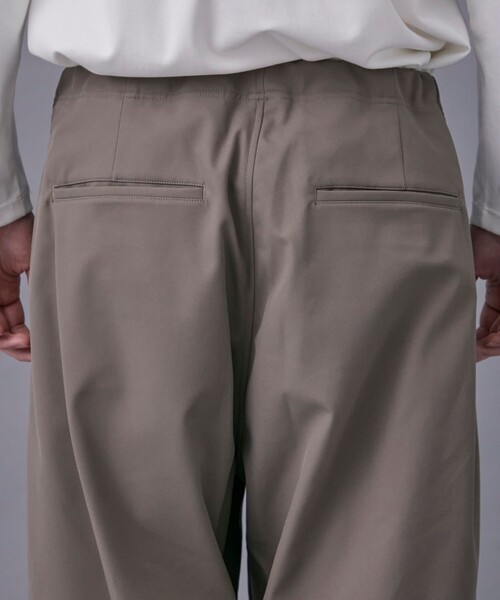 PUBLIC TOKYO（パブリックトウキョウ）の「撥水ストレッチジョガーパンツ（その他パンツ・メンズ・ブラック/ベージュ・1/2）」の18枚目の写真