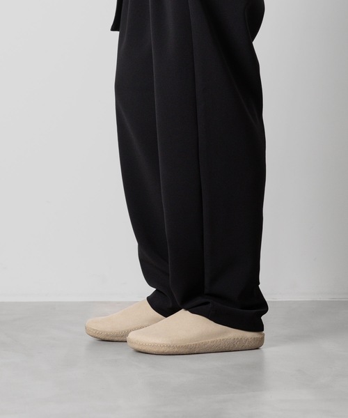 ATTACHMENT(アタッチメント)の「シンセティックスエード レザー ミュール / SYNTHETIC SUEDE LEATHER MULE(スリッポン・メンズ・ライトグレー/ベージュ・41/42/43)」の20枚目の写真
