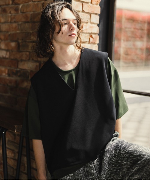 CASPER JOHN（キャスパージョン）の「V-neck loose vest/Vネックルーズベスト（ベスト・メンズ・ライトグリーン/ブラック/ナチュラル・SMALL/MEDIUM/LARGE）」の6枚目の写真