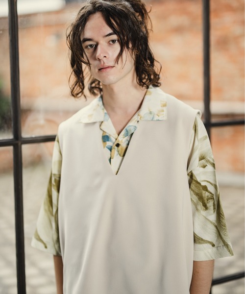 CASPER JOHN（キャスパージョン）の「V-neck loose vest/Vネックルーズベスト（ベスト・メンズ・ライトグリーン/ブラック/ナチュラル・SMALL/MEDIUM/LARGE）」の12枚目の写真