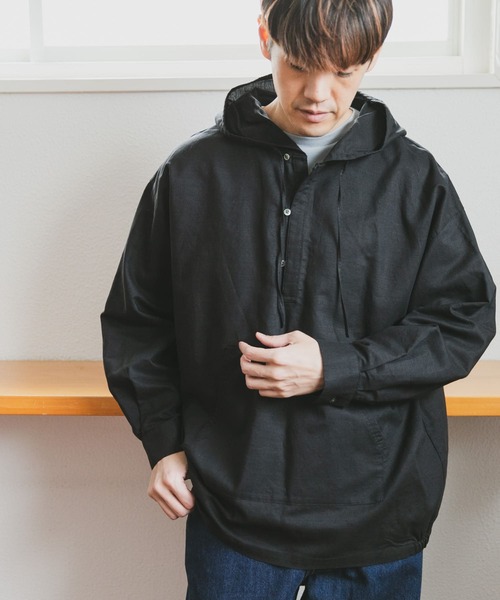 URBAN RESEARCH DOORS（アーバンリサーチドアーズ）の「コットンラミーパーカー（パーカー・メンズ・ブラック/アイボリー・MEDIUM/LARGE）」の16枚目の写真