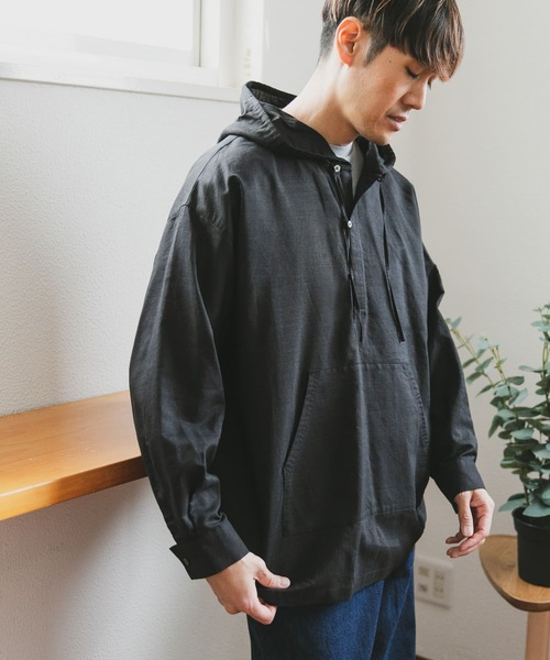 URBAN RESEARCH DOORS（アーバンリサーチドアーズ）の「コットンラミーパーカー（パーカー・メンズ・ブラック/アイボリー・MEDIUM/LARGE）」の10枚目の写真