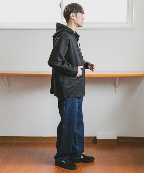 URBAN RESEARCH DOORS（アーバンリサーチドアーズ）の「コットンラミーパーカー（パーカー・メンズ・ブラック/アイボリー・MEDIUM/LARGE）」の11枚目の写真