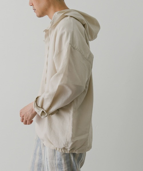 URBAN RESEARCH DOORS（アーバンリサーチドアーズ）の「コットンラミーパーカー（パーカー・メンズ・ブラック/アイボリー・MEDIUM/LARGE）」の18枚目の写真