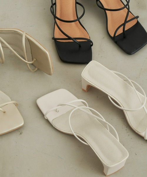 Aunt Marie's（アントマリーズ）の「クロスラインヒールサンダル/細ストラップミュール（サンダル・レディース・ブラック/ゴールド/ホワイト/グリーン・S/M/L）」の2枚目の写真