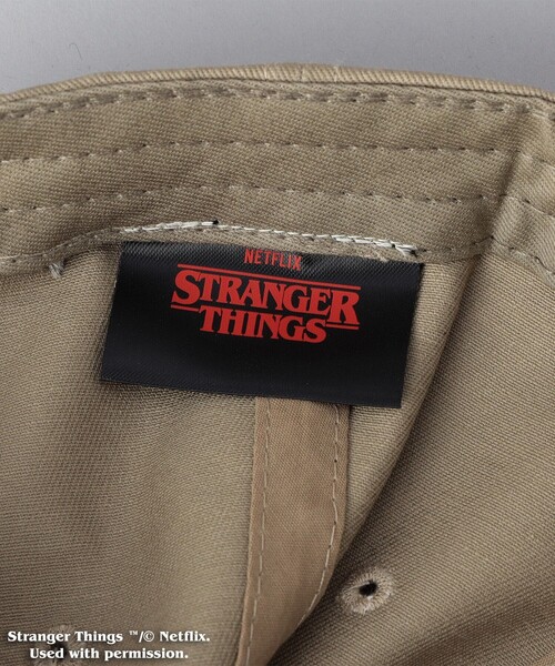 FREAK'S STORE(フリークスストア)の「Stranger Things/ストレンジャーシングス Stranger Things Cap/ストレンジャーシングスキャップ(キャップ・レディース・ブラック/ベージュ・フリ-)」の5枚目の写真